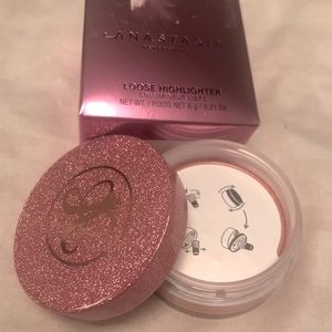BNIB - ABH peachy fizz loose highlighter